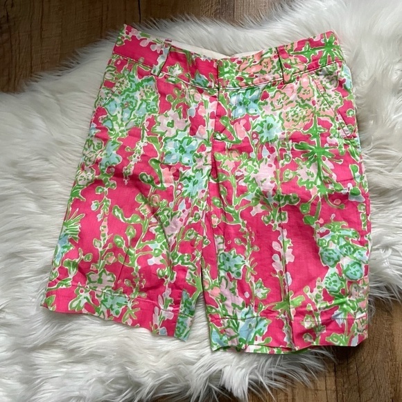Lily Pulitzer Chipper Shorts - Picture 2 of 5